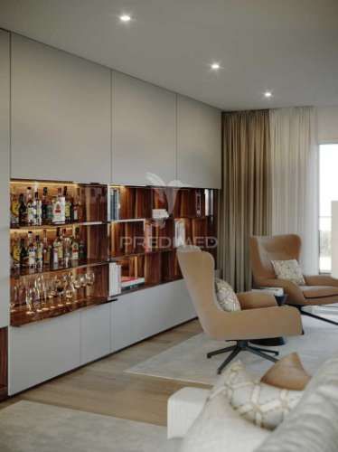 Luxuoso duplex à venda no coração do montijo