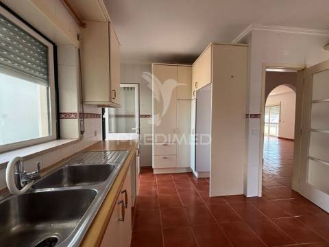 Apartamento t3 para arrendamento caldas da rainha