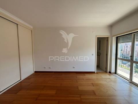 Apartamento t3 para arrendamento caldas da rainha