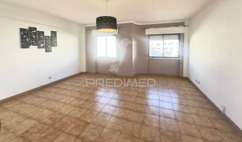 Apartamento t3 a 5 minutos a pé da praia, em sines