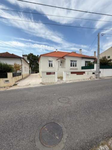 Moradia t3 - o seu refúgio de luxo em alcanena