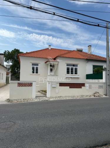 Moradia t3 - o seu refúgio de luxo em alcanena