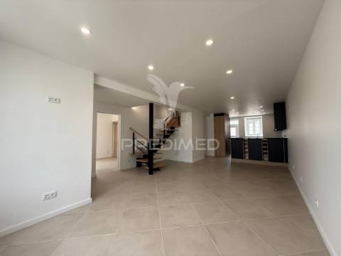 Moradia t3 - o seu refúgio de luxo em alcanena