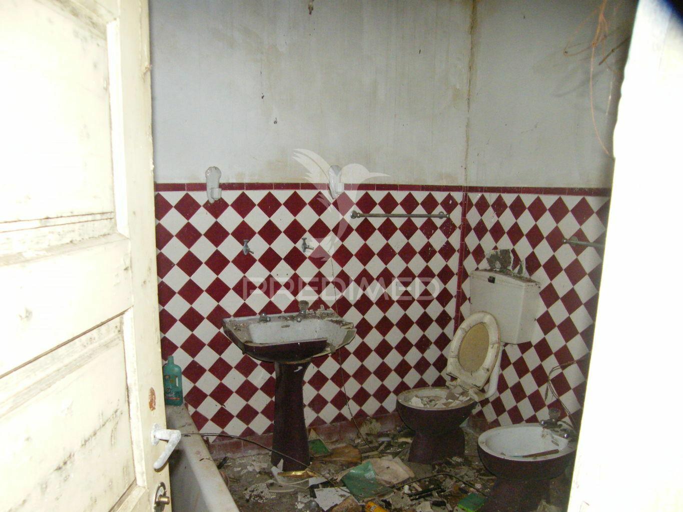 Casa antiga em nisa