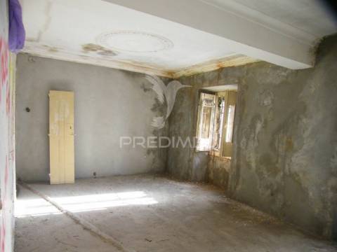 Casa antiga em nisa