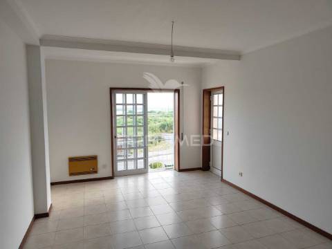 Apartamento t2 com garagem na gafanha da boa hora