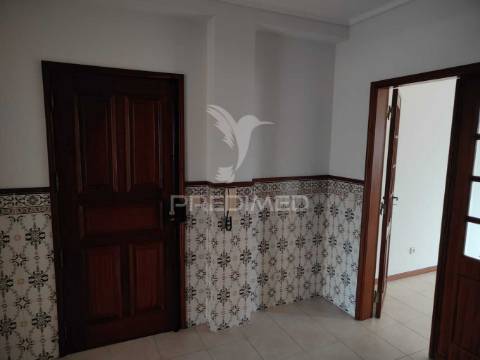 Apartamento t2 com garagem na gafanha da boa hora