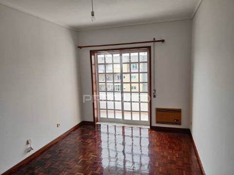 Apartamento t2 com garagem na gafanha da boa hora