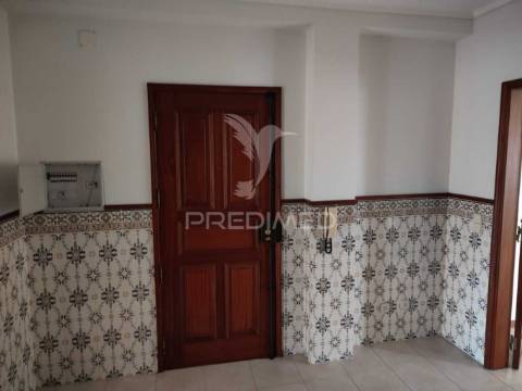 Apartamento t2 com garagem na gafanha da boa hora