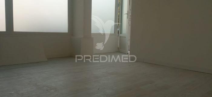 Loja transformada em t2 - almada