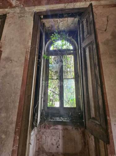 Solar histórico no centro da localidade de cabaços, distrito de leiria