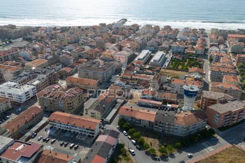 Moradia t4 como nova – furadouro ovar, aveiro a 800 metros da praia | zona tranquila e residencial
