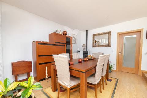 Moradia t4 como nova – furadouro ovar, aveiro a 800 metros da praia | zona tranquila e residencial