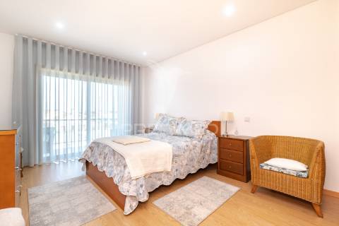 Moradia t4 como nova – furadouro ovar, aveiro a 800 metros da praia | zona tranquila e residencial