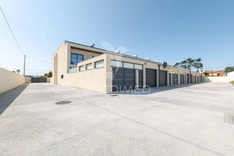 Moradia t4 como nova – furadouro ovar, aveiro a 800 metros da praia | zona tranquila e residencial