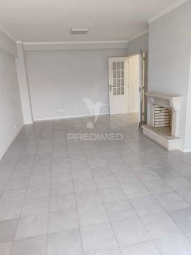 Apartamento t3 alcobaça