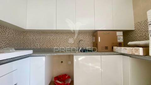 Casa térrea t2 na periferia de rio maior