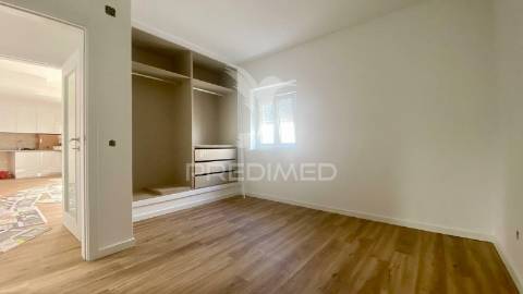 Casa térrea t2 na periferia de rio maior