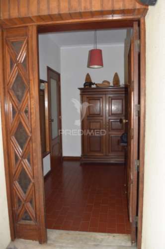 Moradia em custóias