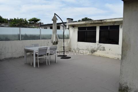 Moradia em custóias
