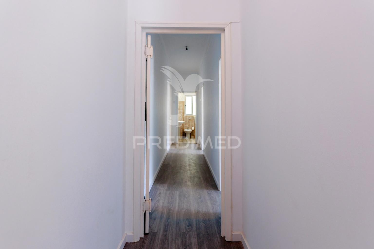 Apartamento t2 - cozinha em  remodela na trafaria - almada - 254.900  €