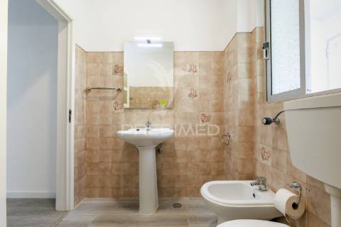 Apartamento t2 - cozinha em  remodela na trafaria - almada - 254.900  €