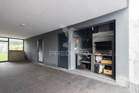 Moradia t3 em ribeirão- v. n. famalicão