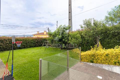 Moradia t3 em ribeirão- v. n. famalicão