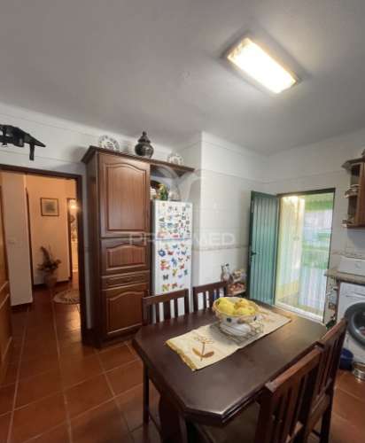 Moradia t3+1 em coalhos (abrantes)