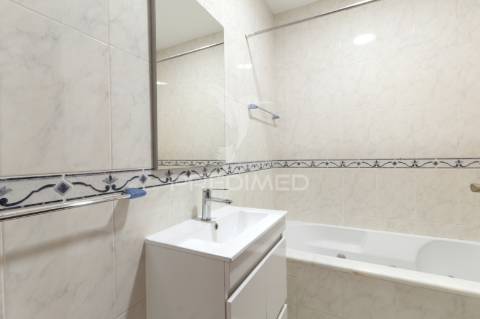Apartamento t1 com garagem