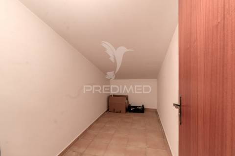 Apartamento t1 com garagem