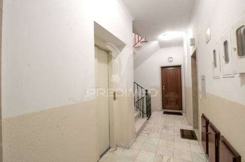 Apartamento t1 com garagem