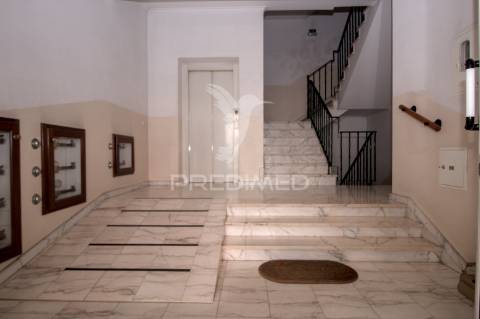 Apartamento t1 com garagem