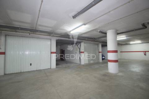 Apartamento t1 com garagem