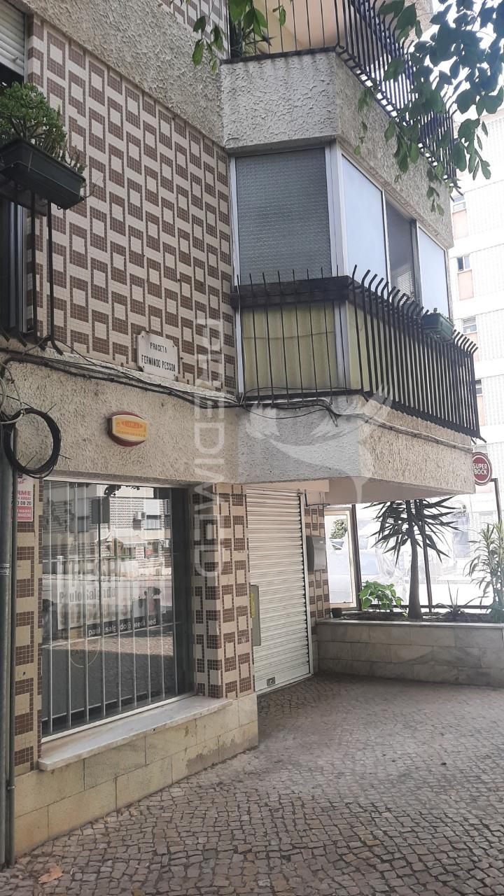 >>>>>> trespasse <<<<<< ? estabelecimento de restauração em zona residencial de excelência – (praceta fernando pessoa – urbisado / setúbal)