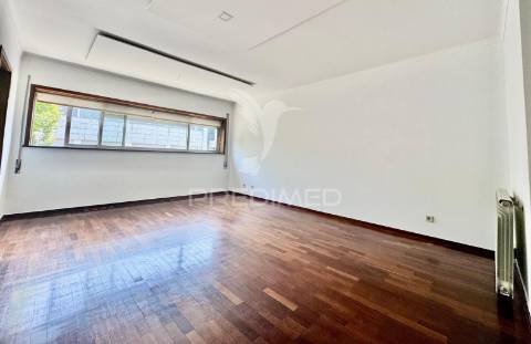 Apartamento t2 com garagem em guimarães