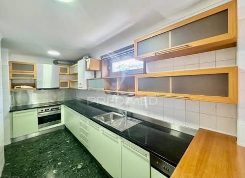 Apartamento t2 com garagem em guimarães