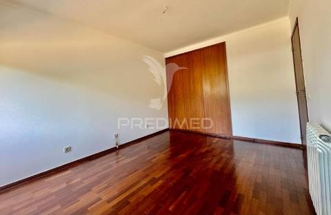 Apartamento t2 com garagem em guimarães