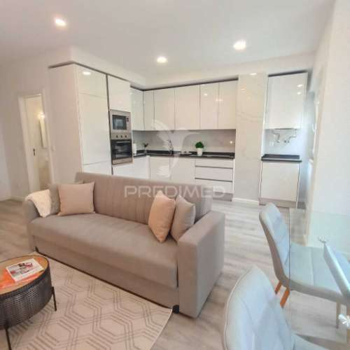 Apartamento t3 - são domingos de benfica