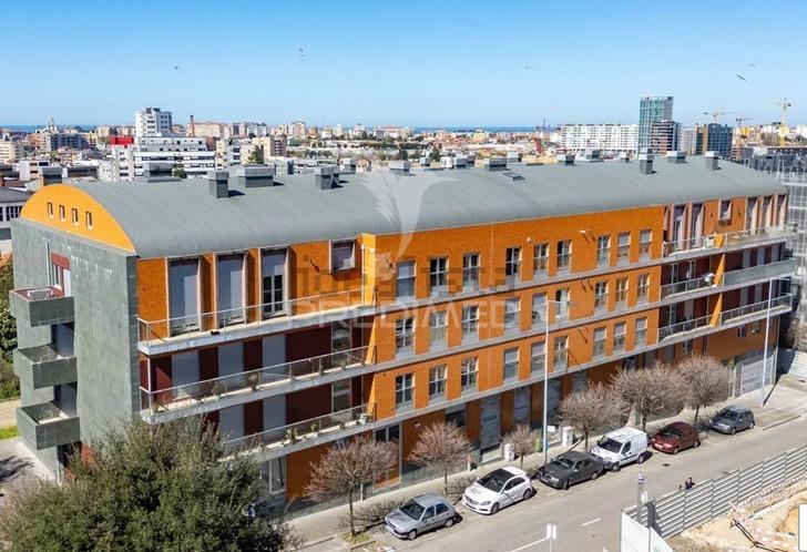 Apartamento t3 em santa marinha - vila nova de gaia