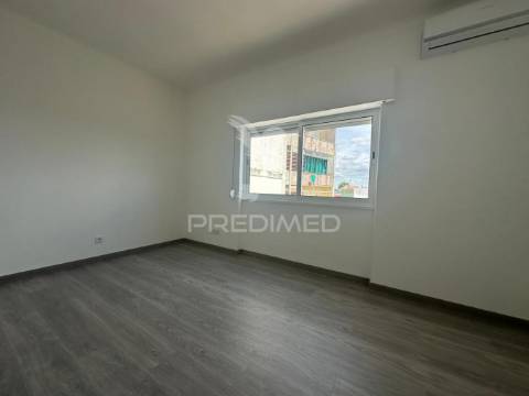 Apartamento t3 /santarém com vista tejo