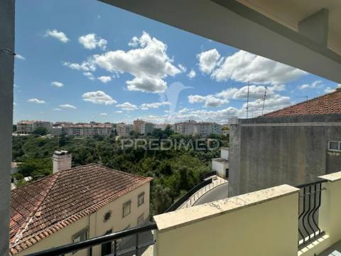 Apartamento t3 /santarém com vista tejo