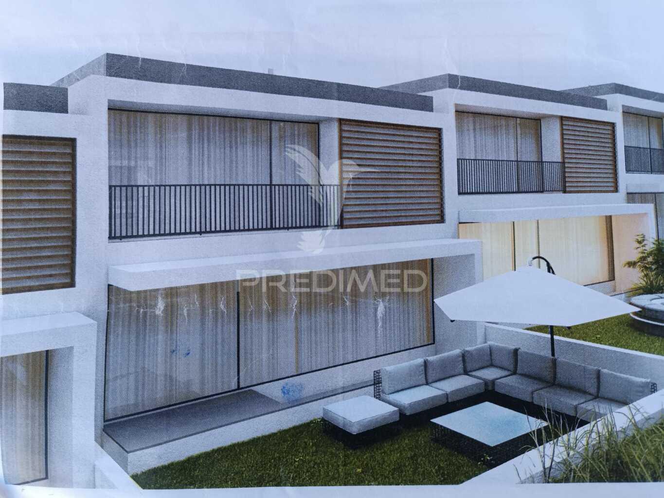 Moradia t3 em condomínio com 2 frentes - villas premium são cosme