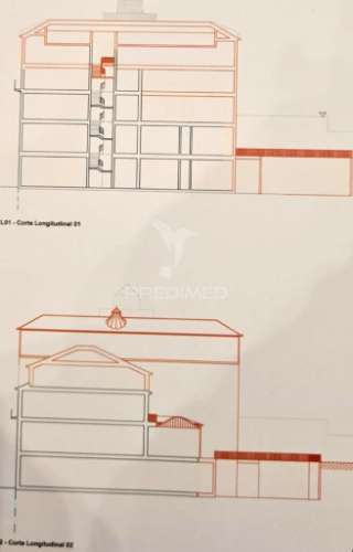 Edificio para reconstruir em zona histórica no porto