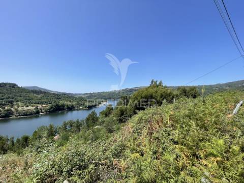 Terreno para construção com vista rio em abragão, penafiel