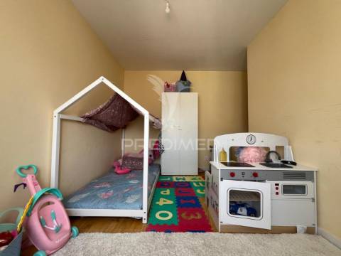 Apartamento t3 na arrentela-seixal
