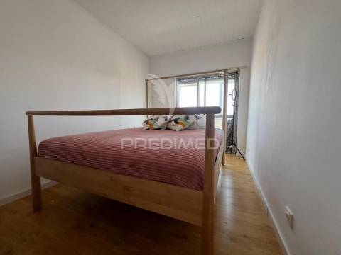 Apartamento t3 na arrentela-seixal