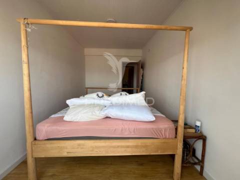 Apartamento t3 na arrentela-seixal