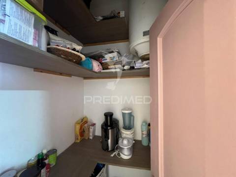 Apartamento t3 na arrentela-seixal