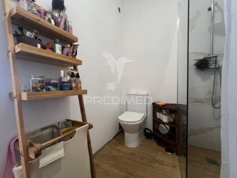 Apartamento t3 na arrentela-seixal